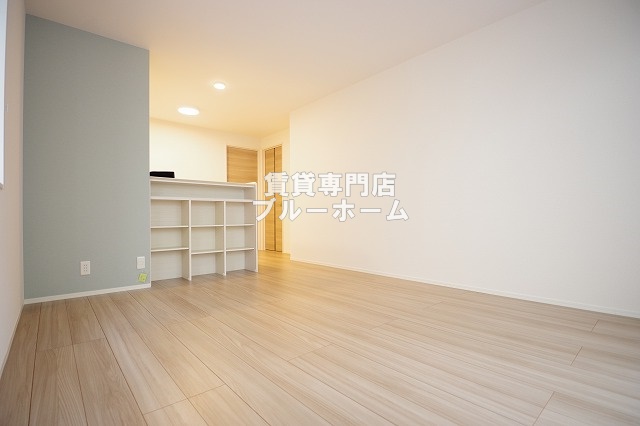 居室・リビング　12.9帖広々としたリビングです！