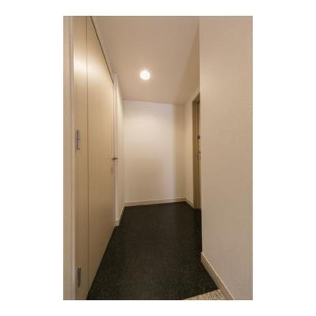 玄関　※写真は同タイプ住戸です。