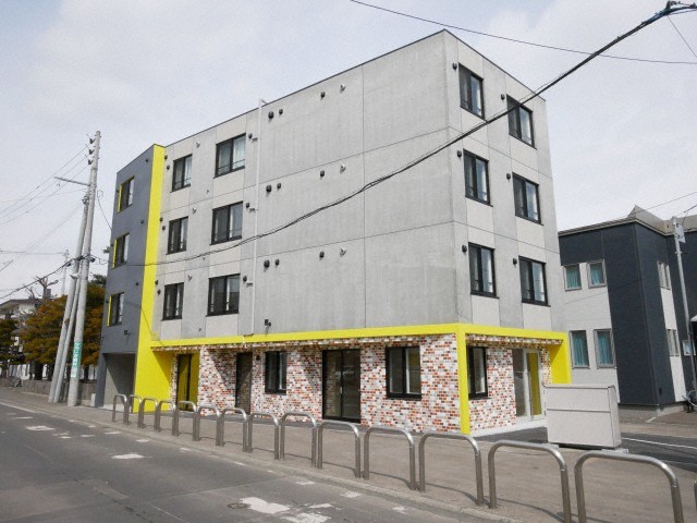 建物外観　☆JR白石駅徒歩1分☆