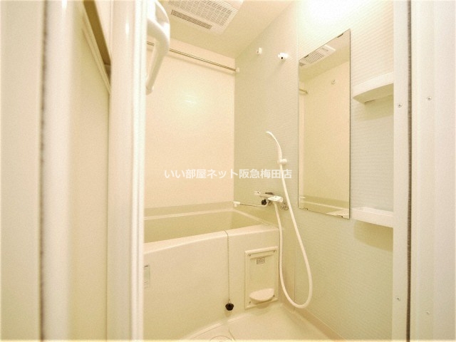 バス・シャワールーム　画像と現状が異なる場合は現状優先となります。