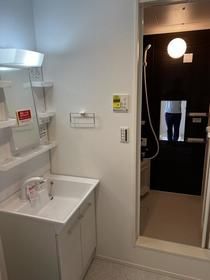 バス・シャワールーム　別部屋参考写真となります