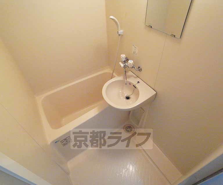 バス・シャワールーム　セパレートタイプです。