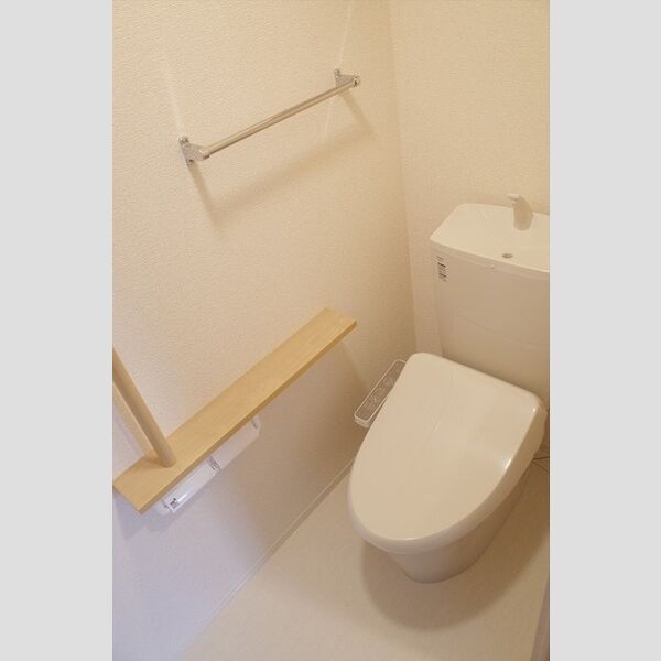 トイレ　温水洗浄暖房便座