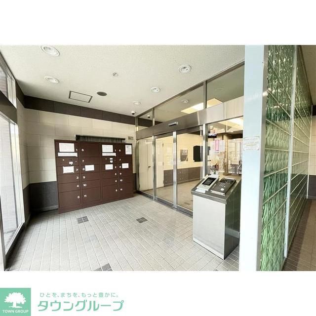 エントランス　宅配BOX