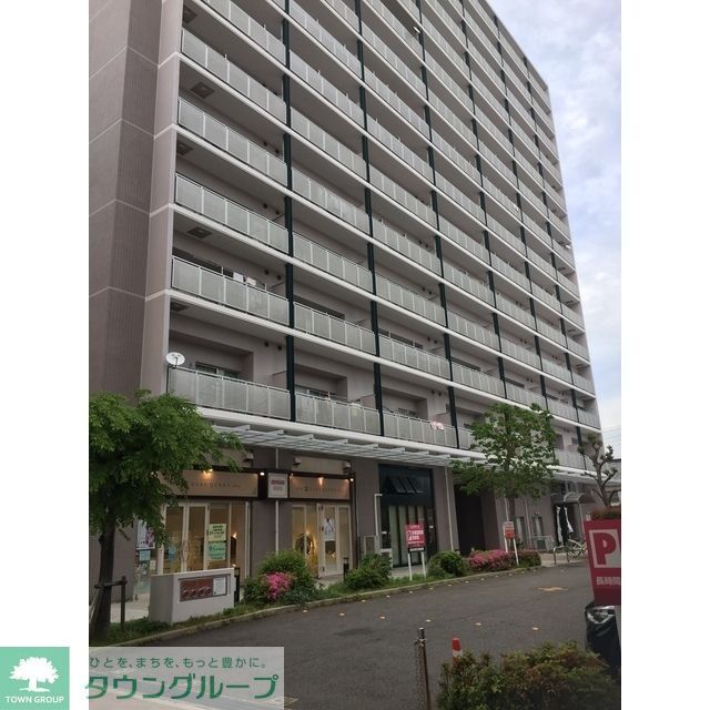 建物外観　建物正面