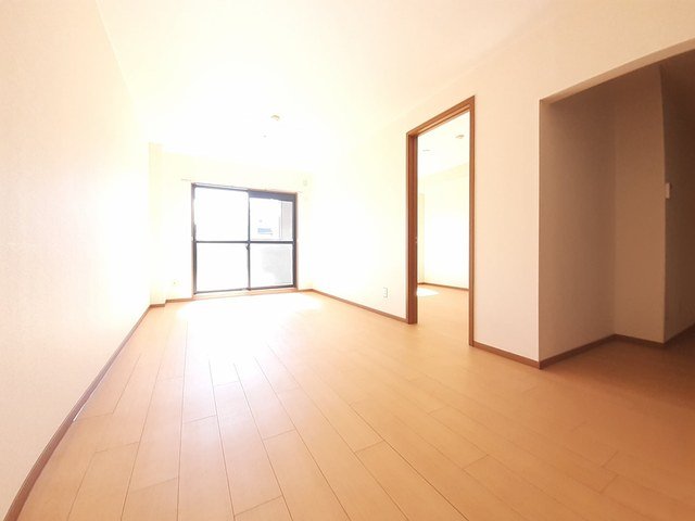 居室・リビング　使いやすい居間です