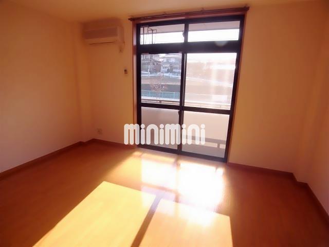 居室・リビング　洋間