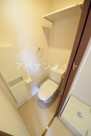 トイレ　コンパクトで使いやすいトイレです