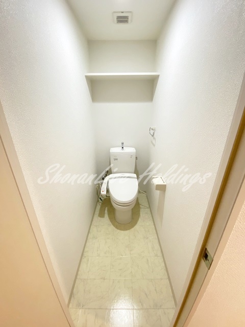 トイレ　温水洗浄便座付き♪