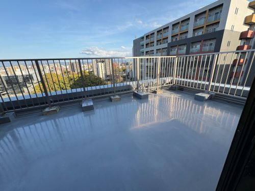 バルコニー　リビングルーフバルコニー