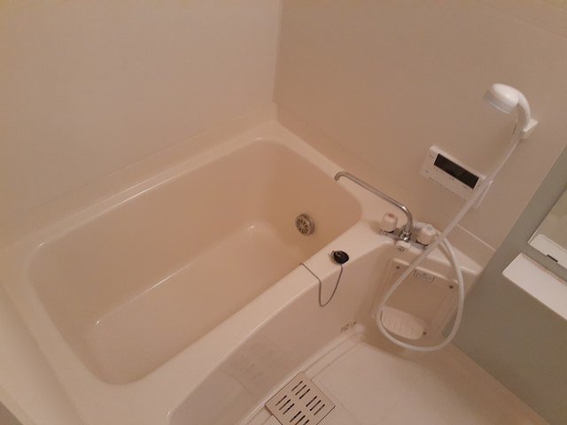 バス・シャワールーム　お風呂で日々の疲れを落としましょう