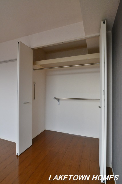 収納　５．２帖洋室のクローゼットです。