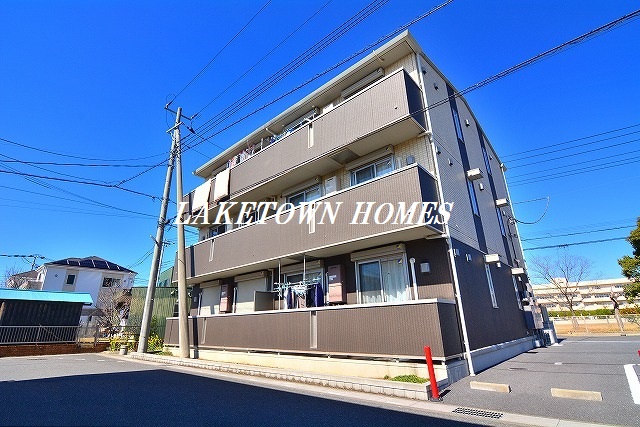 建物外観　吉川市内のお部屋探しなら、当社にお任せ下さい！