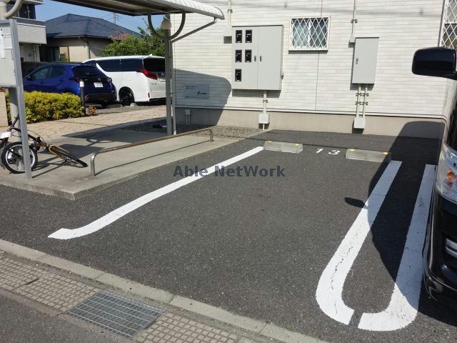 駐車場　駐車場