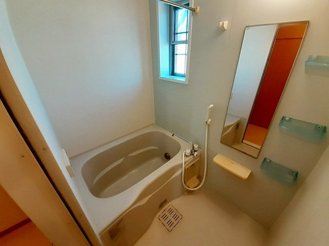 バス・シャワールーム　お風呂です