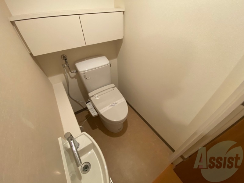 トイレ　トイレです。ウォシュレット付を探している方、おすすめです。