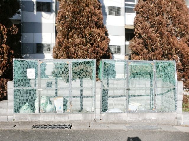 その他共有部分　敷地内ある専用ごみ置き場です。