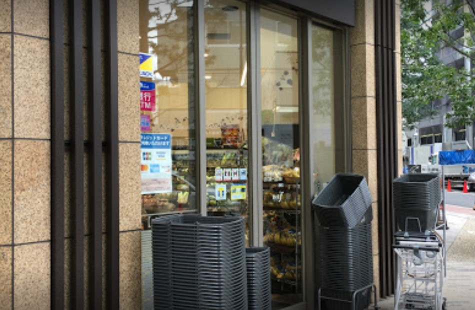 スーパー　デリド湊店（スーパー）まで563m