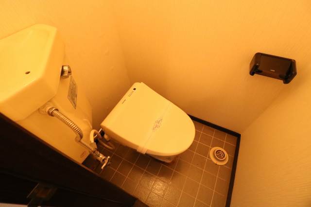 トイレ　シャワートイレ完備♪