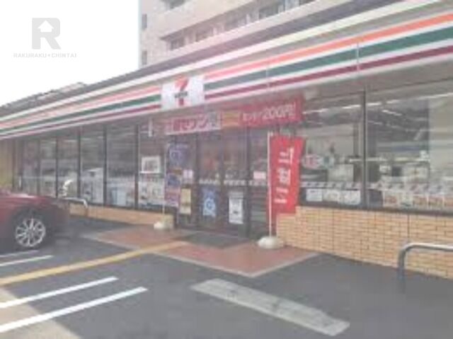 コンビニ　セブンイレブン東大阪六万寺店（コンビニ）まで329m