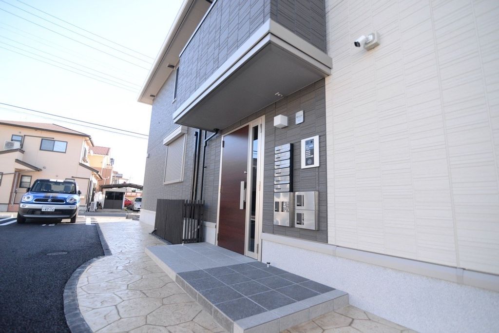 建物外観　エントランス