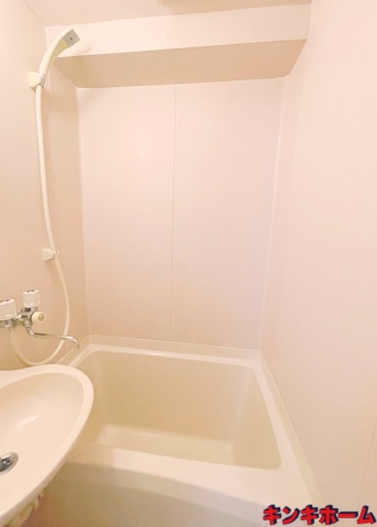 バス・シャワールーム　写真は別のお部屋です。※現況を優先します写真は別のお部屋です