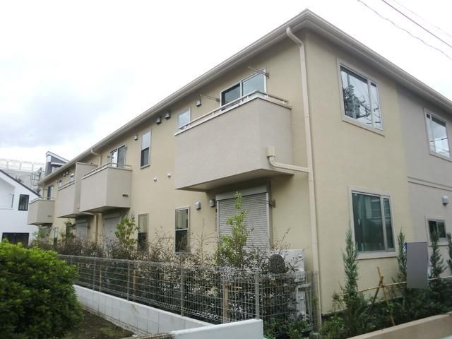 建物外観　★南向き日当たり良好・閑静な住宅街の立地です★