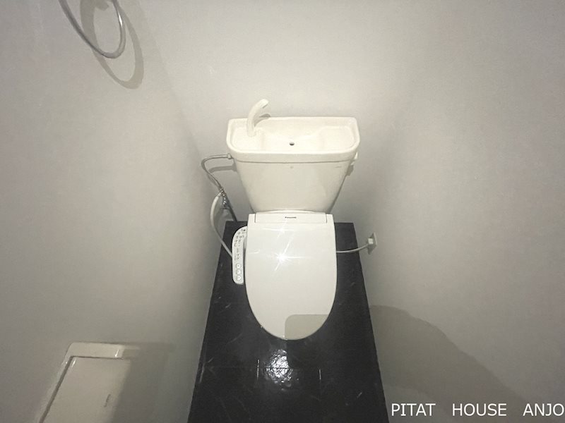 トイレ　302参考写真