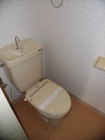 トイレ　※同物件、別のお部屋の写真です。設備は現況に従います。