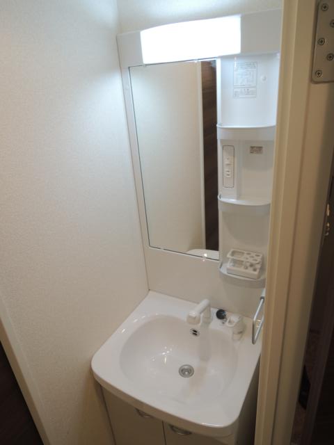洗面設備　使いやすい洗面所です
