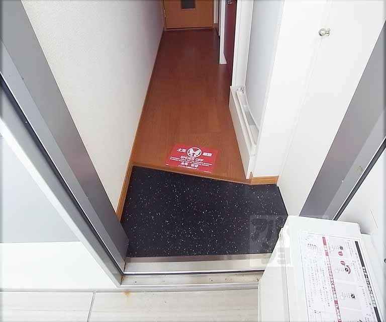 玄関　玄関です。