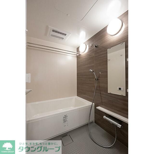 バス・シャワールーム　※同タイプの住戸です