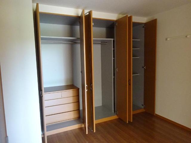 収納　クローゼット