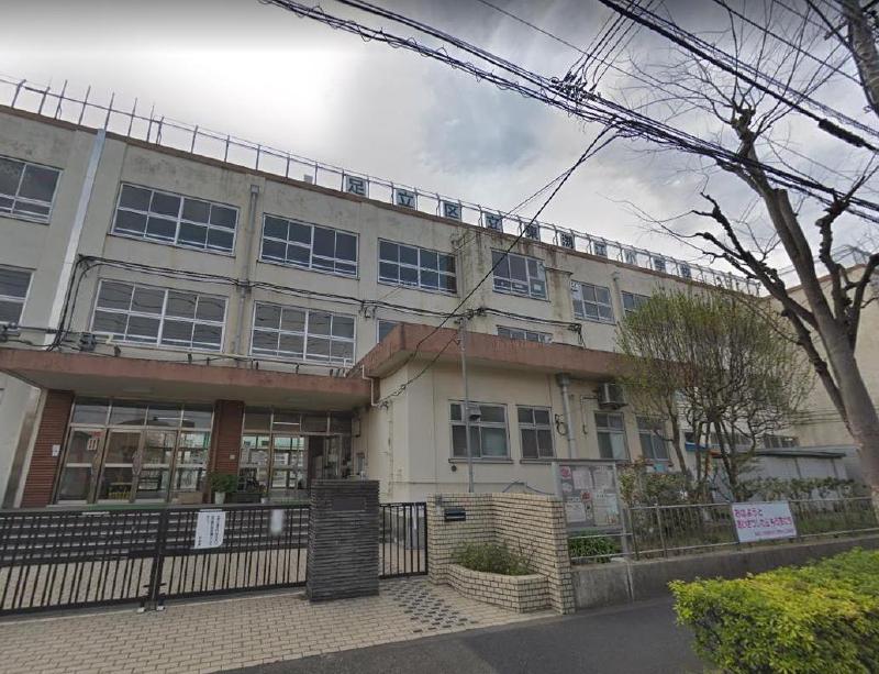 小学校　足立区立東淵江小学校（小学校）まで700m
