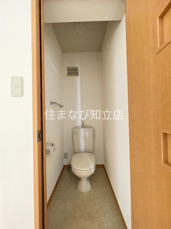 トイレ　別部屋写真