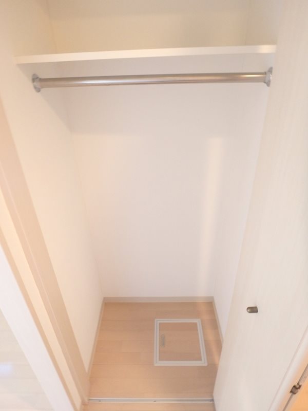 収納　同タイプの別部屋写真となります