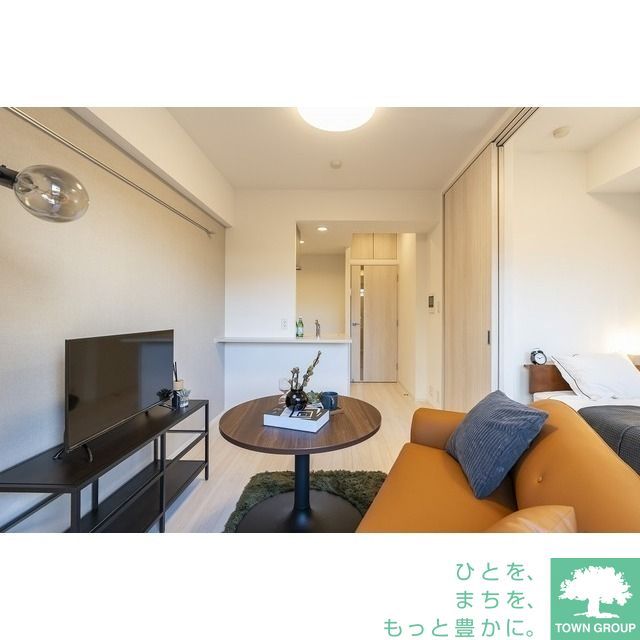 居室・リビング　家具/調度品に関しては配置例を示したものであり、実際の賃貸…