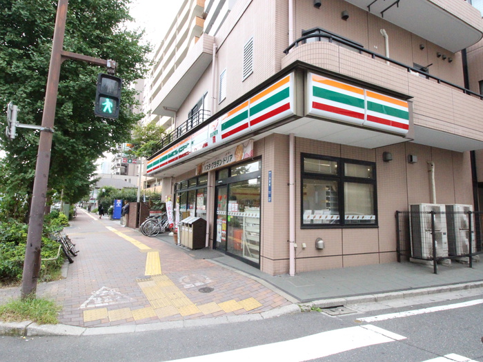 コンビニ　セブンイレブン（コンビニ）まで80m