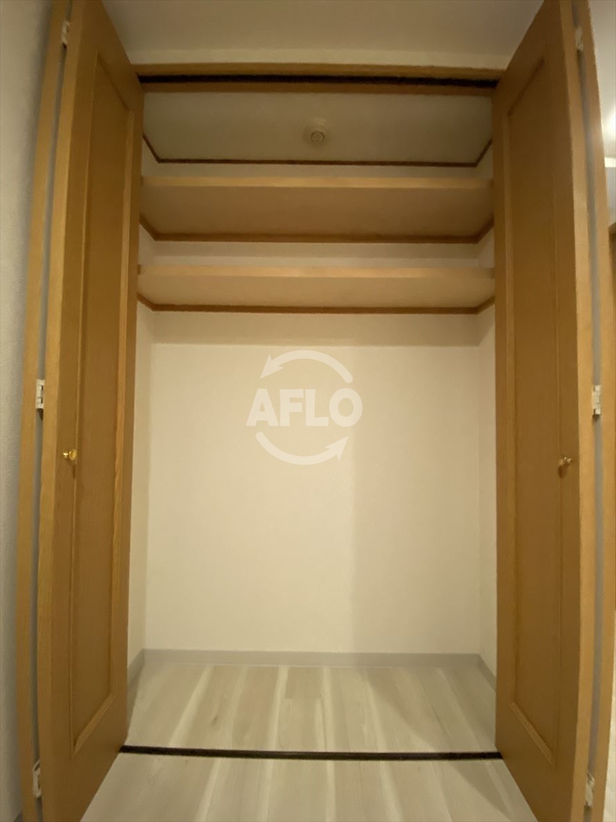 収納　フォレステージュ谷町　クローゼット
