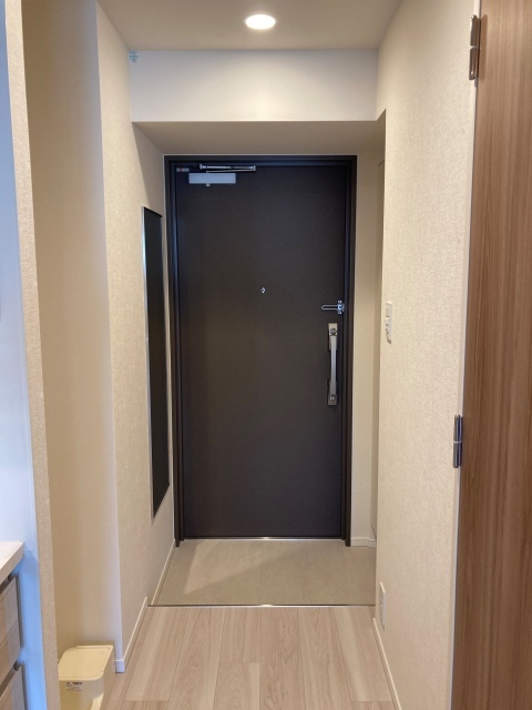 玄関　※写真は同タイプ住戸です。