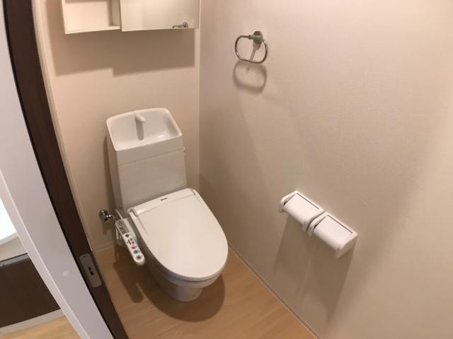 トイレ　シャワー付トイレ