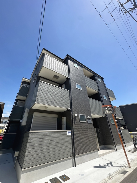 建物外観　ワンフロア４部屋の全戸角部屋設計＾＾