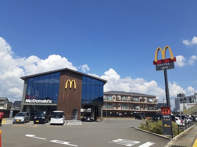 飲食店　マクドナルド　五条桂店（飲食店）まで210m