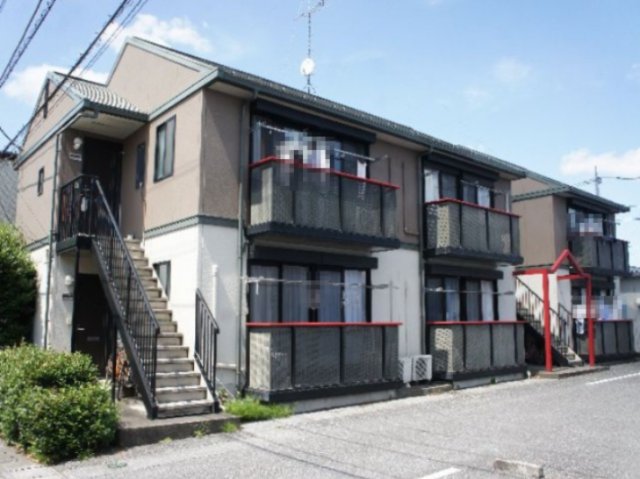 建物外観　軽量鉄骨造りです♪