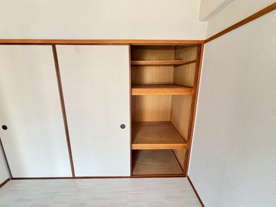 収納　※別部屋の写真です