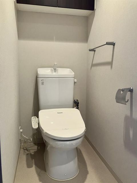 クレストフォルム横浜平沼のトイレ写真