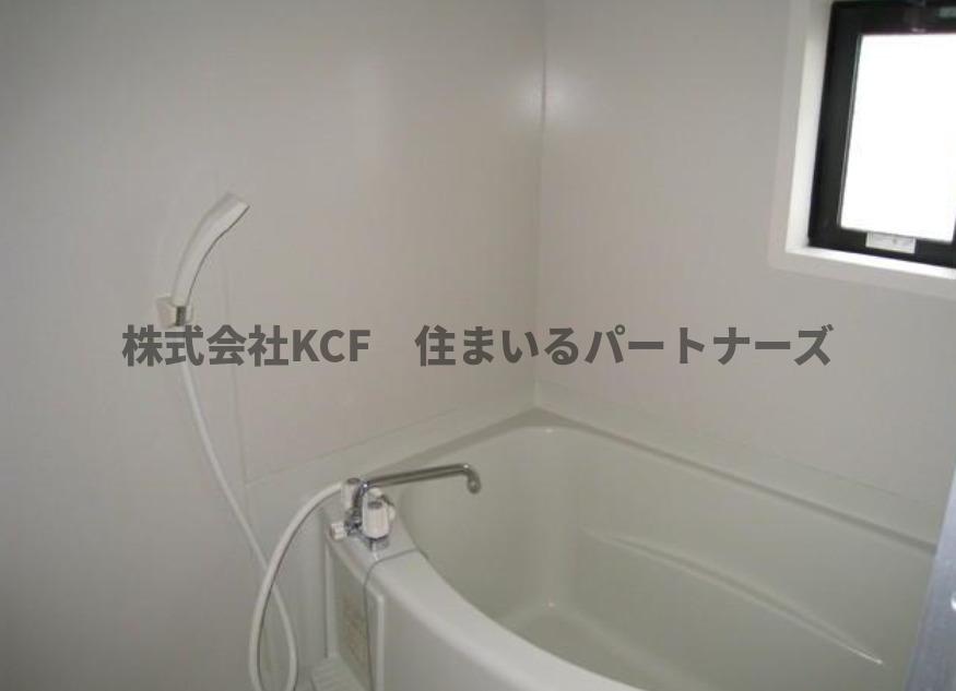 バス・シャワールーム　落ち着いた空間のお風呂です