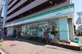 コンビニ　ファミリーマート城東鴫野西店（コンビニ）まで210m