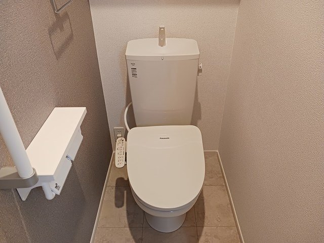 トイレ　シンプルで使いやすいトイレです