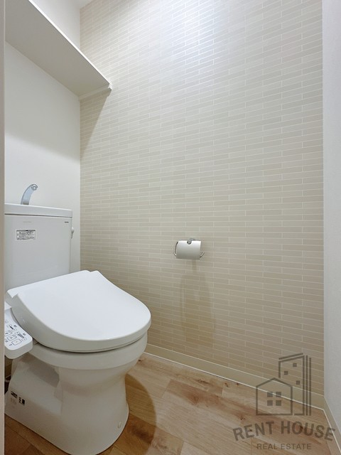 南海本線 忠岡駅 徒歩10分 3階建 新築のトイレ写真